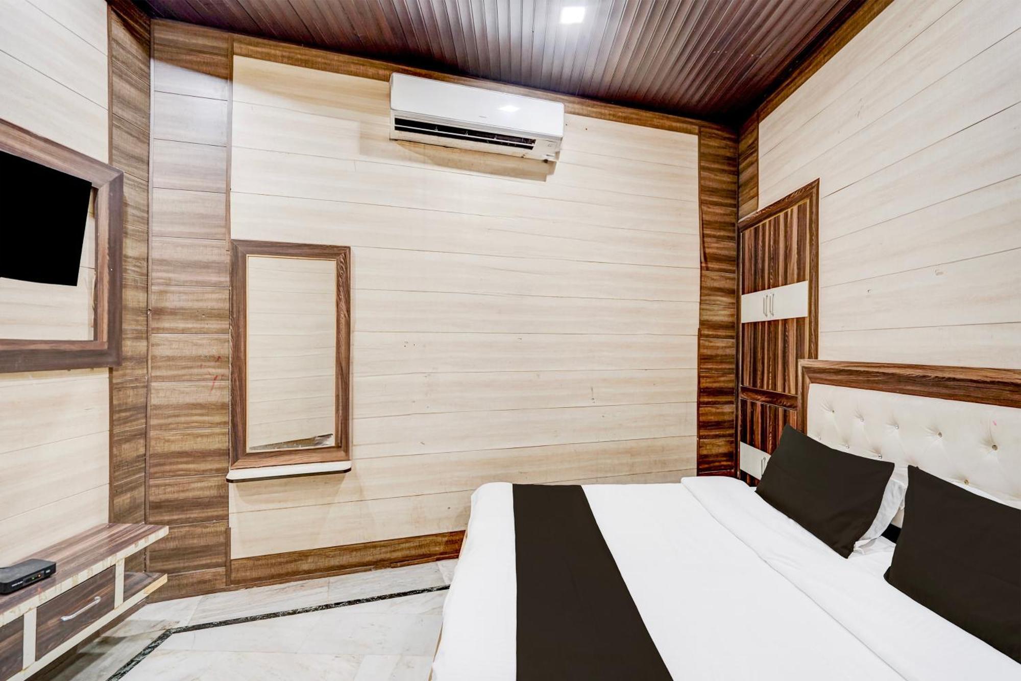 Hotel O Mayur Resort 마투라 외부 사진