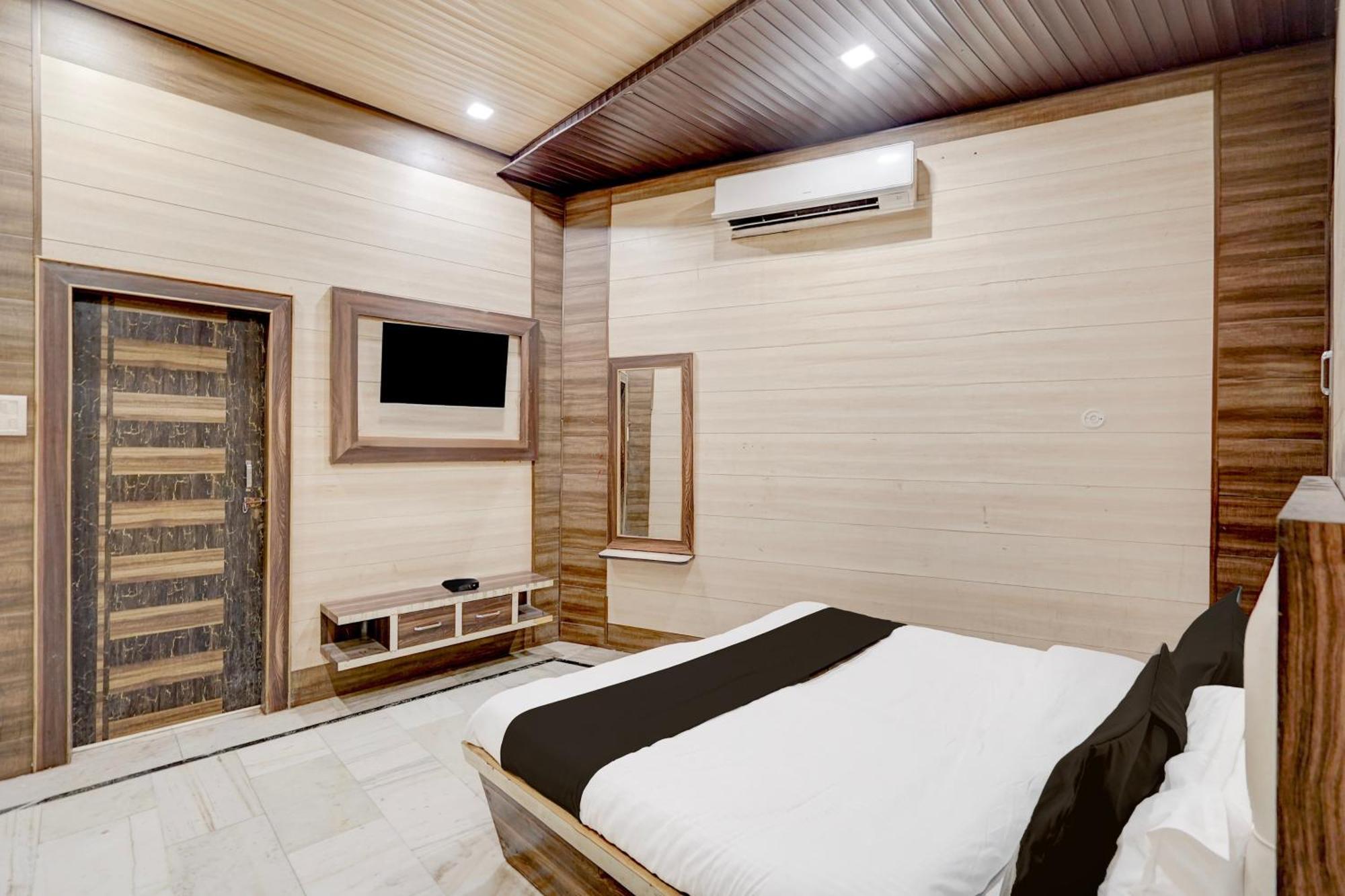 Hotel O Mayur Resort 마투라 외부 사진